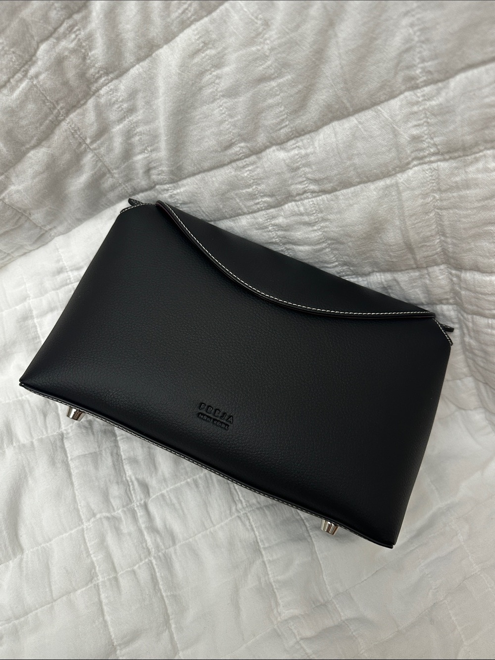 Freya Hudson bag black contrast stitching - Picture 9 of 9